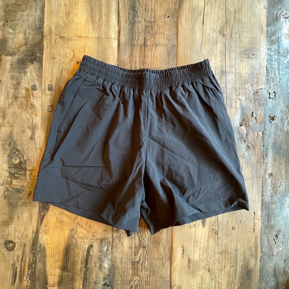 OUTDOOR VOICES 5” Training Shorts w/ Liner